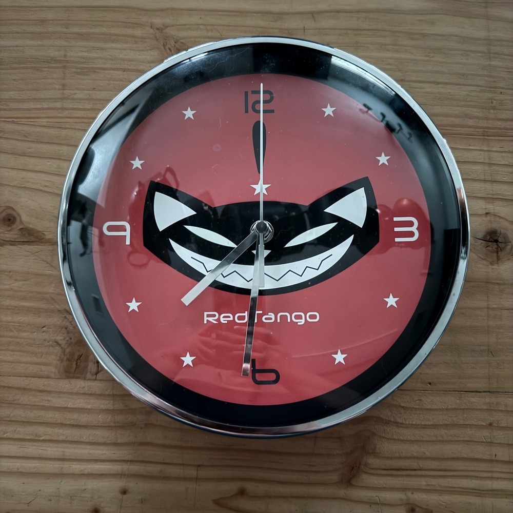 Rare Red Tango Japan Grin Cat Wall Clock Retro 8.5 Inch Red Chrome Tested Works